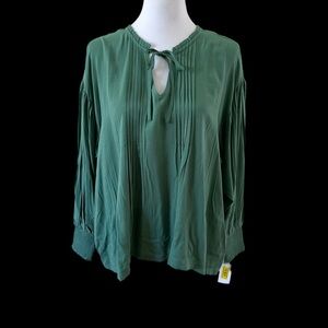 BILA-77 Women’s Long Sleeves V-Neck Blouse Green Size XS NWT